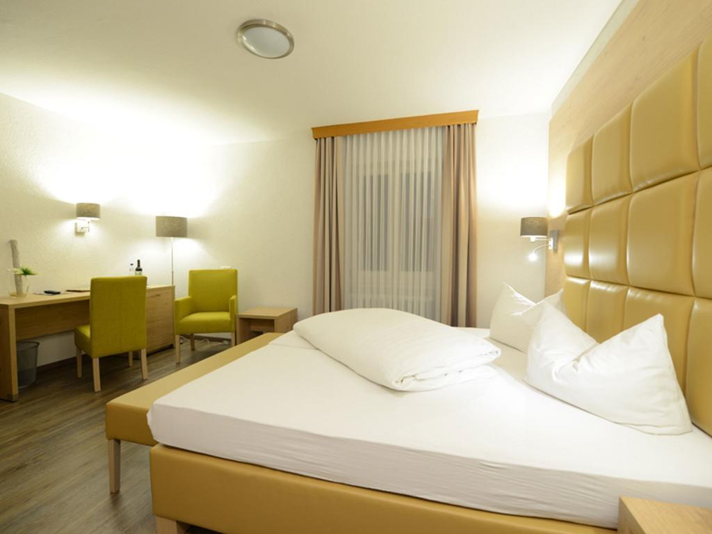 Land-Gut Hotel Zum Loewen Garni Marktheidenfeld Pokój zdjęcie
