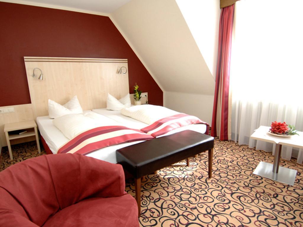 Land-Gut Hotel Zum Loewen Garni Marktheidenfeld Pokój zdjęcie